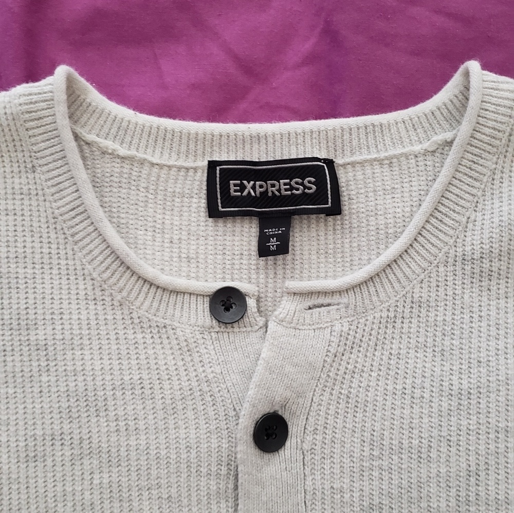 Sweater - Picture 3 of 3